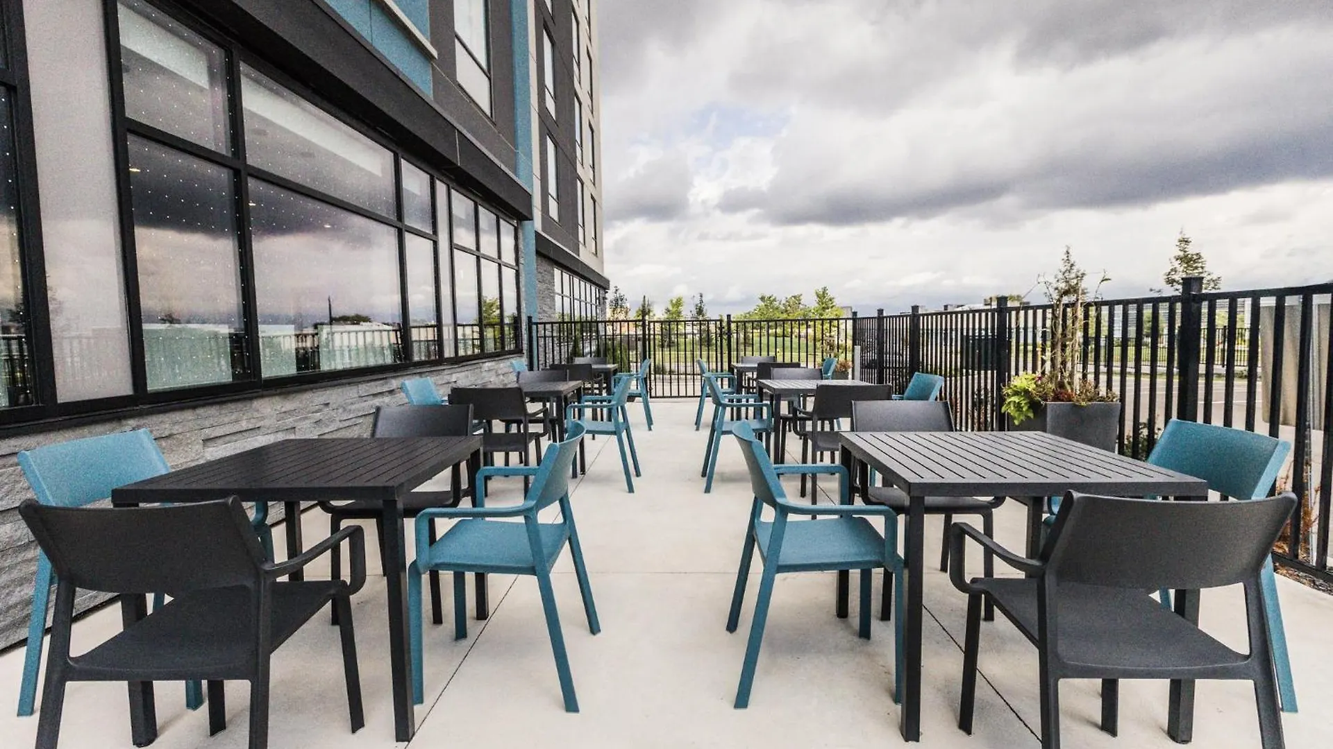 *** ホテル Holiday Inn Express & Suites Toronto Airport South By Ihg カナダ