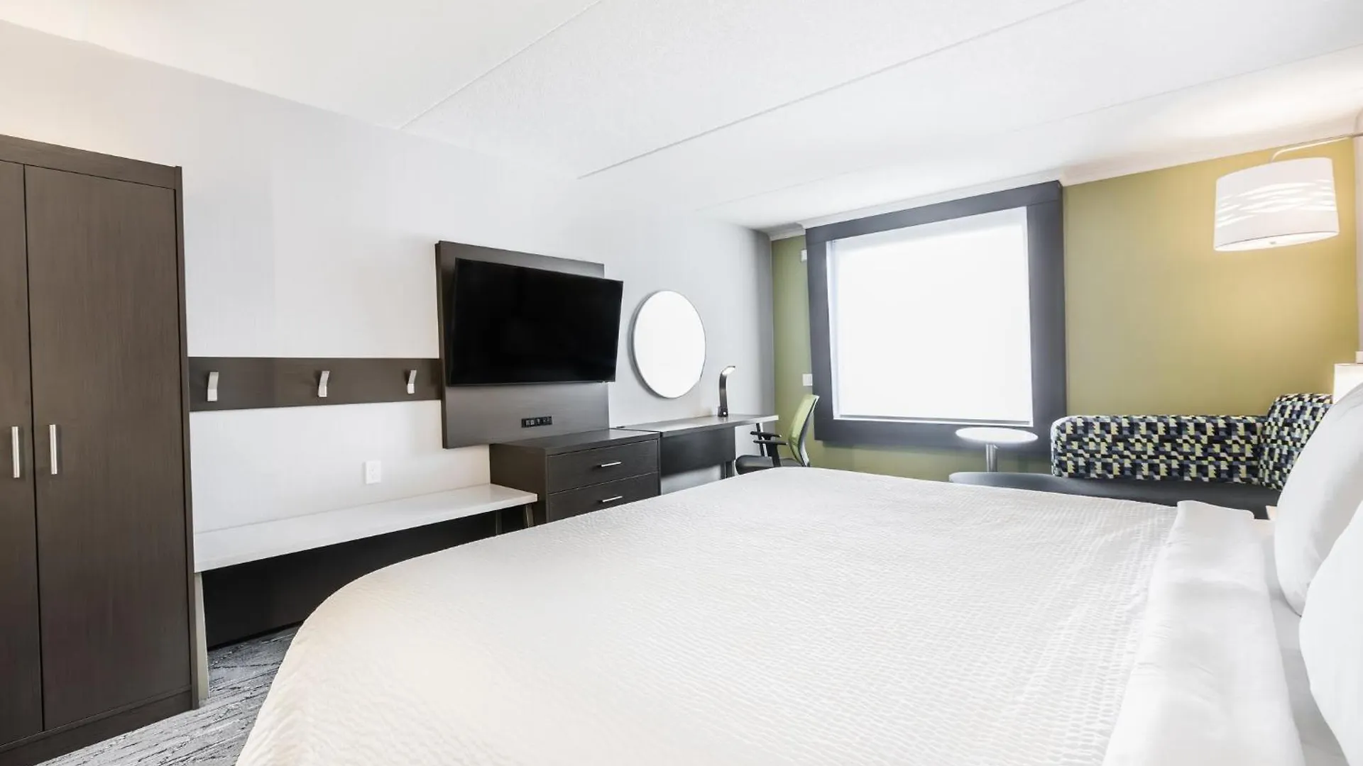 Hotel Holiday Inn Express & Suites Toronto Airport South By Ihg